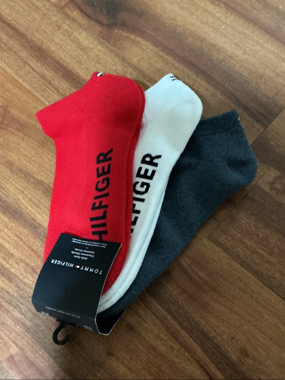 Tommy Hilfiger Men's 3-Pack Low-Cut Socks - Red, White, Charcoal nwt